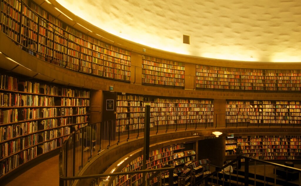 Государственная городская библиотека Стокгольма. Фото: dilettantiquity. Flickr. (CC BY-SA 2.0).