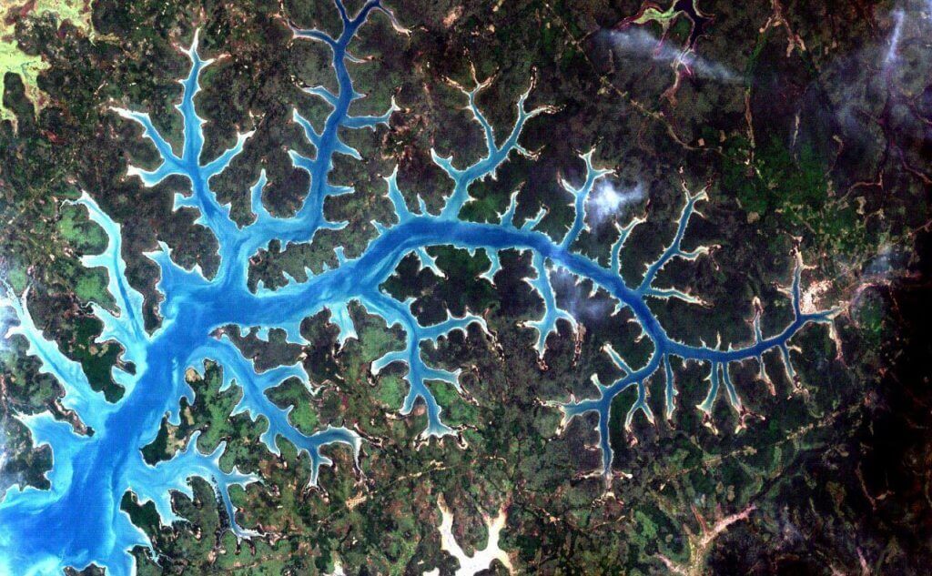 Информацию о загрязнениях рек в Амурской области черпают из спутниковых снимков. Фото: Flickr Remus Shepherd CC BY 2.0