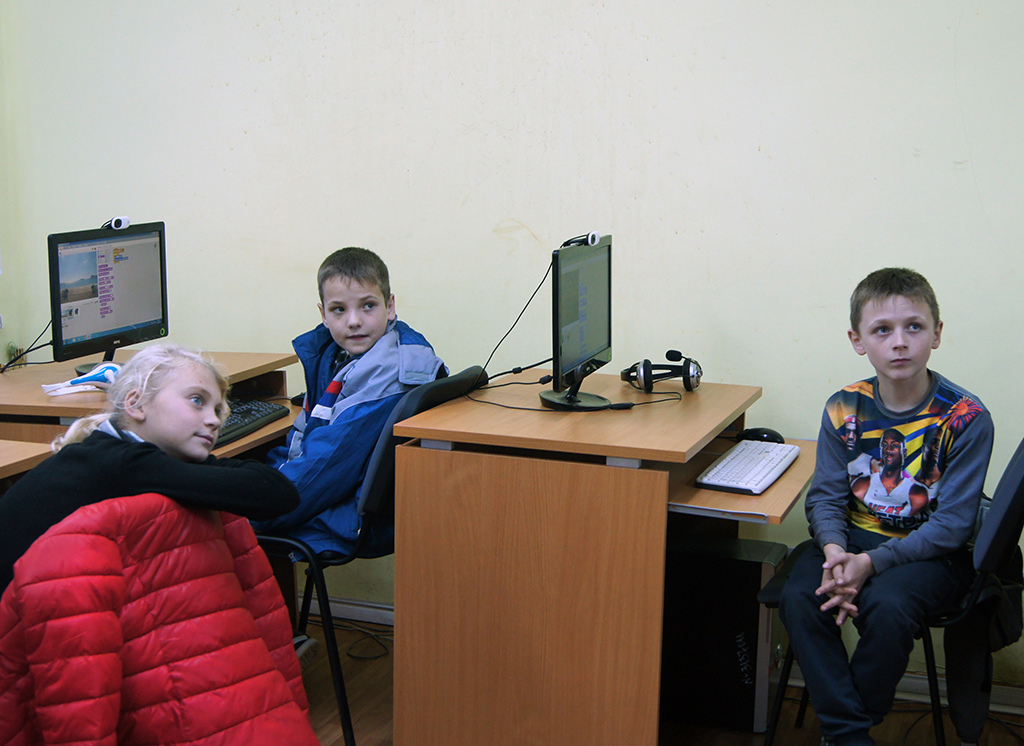 Мастер-класс для детей из Сафоновского детского дома. Фото: Василиса Тарадымова.