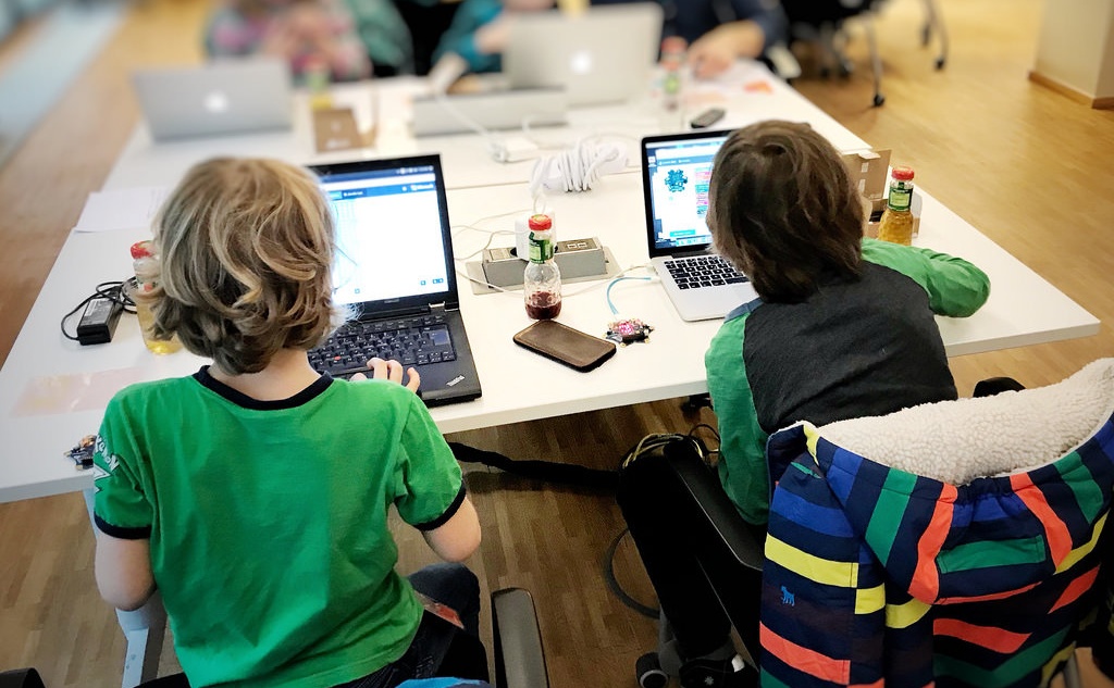 IT-курсы для ребенка - это возможность обрести свое призвание, единомышленников и мечту. Фото с сайта Visualhunt.com.