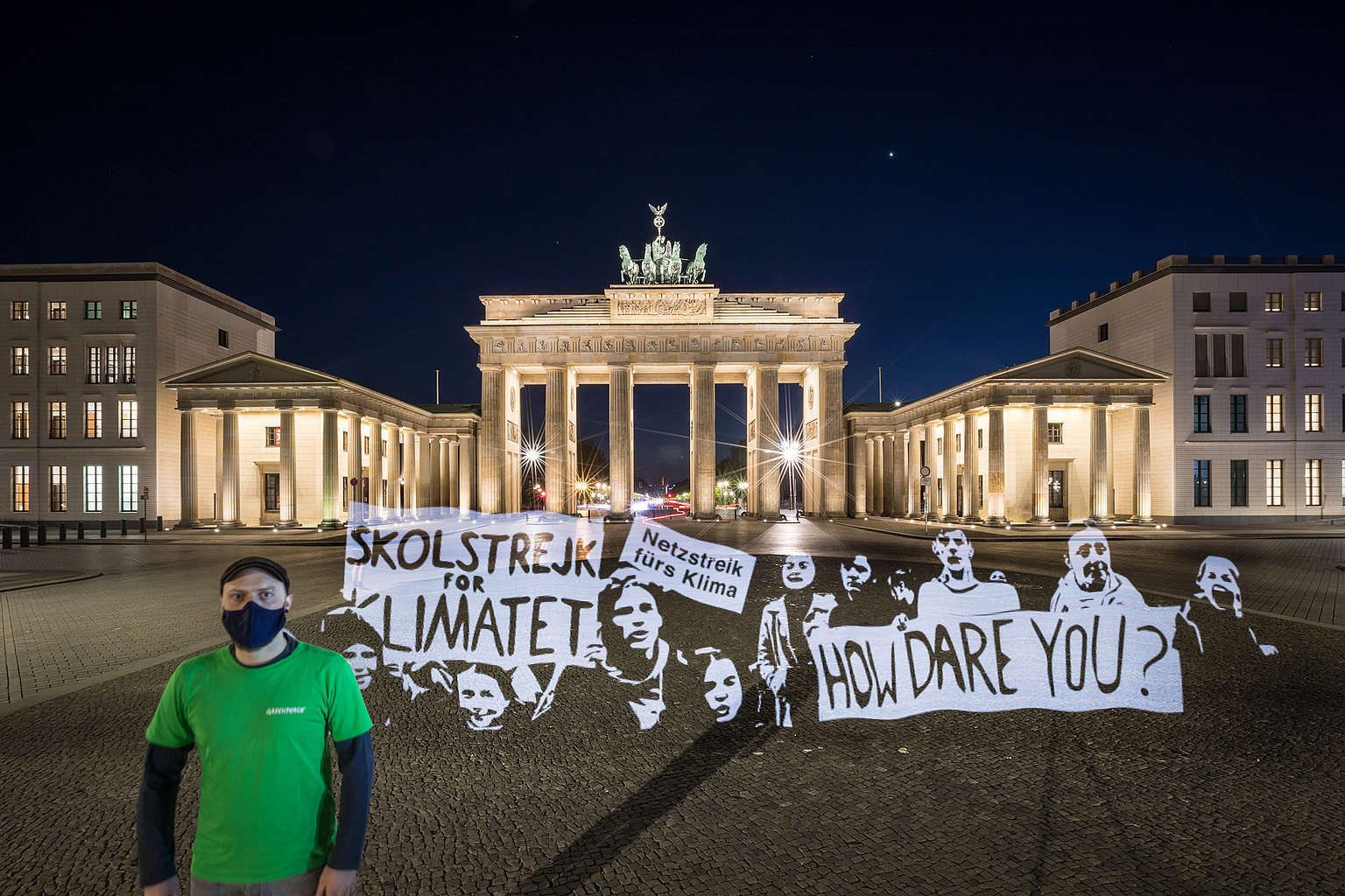 Климатический виртуальный протест в Берлине. Фото: Gordon Welters / Greenpeace.
