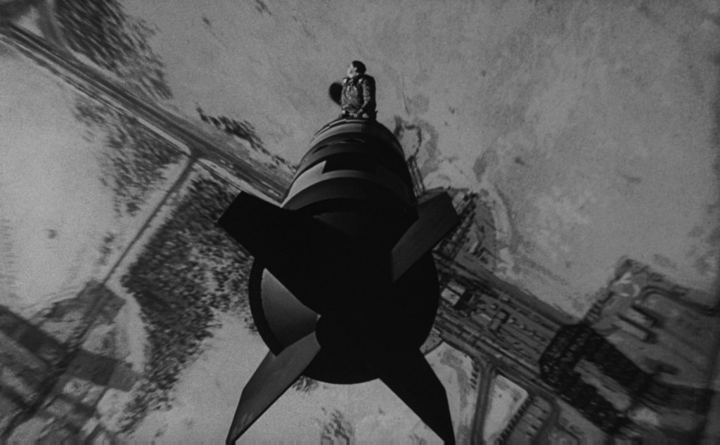 Кадр из фильма «Доктор Стрейнджлав или как я научился не волноваться и полюбил атомную бомбу».